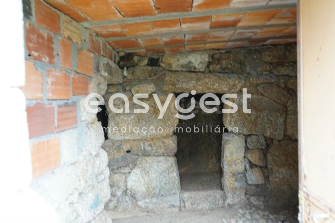 Quinta T3 para Venda em Gonçalo Foto 12