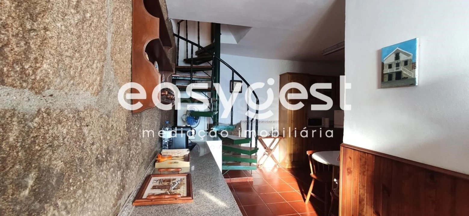 Moradia T5 para Venda em Figueira de Castelo Rodrigo Foto 6