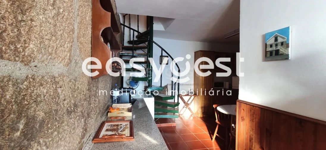 Moradia T5 para Venda em Figueira de Castelo Rodrigo Foto 6