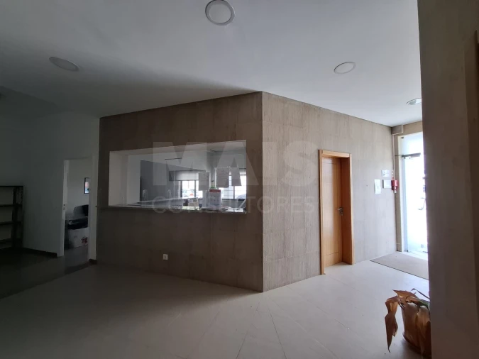 Loja para Venda em Alto do Seixalinho, Santo André e Verderena Foto 5