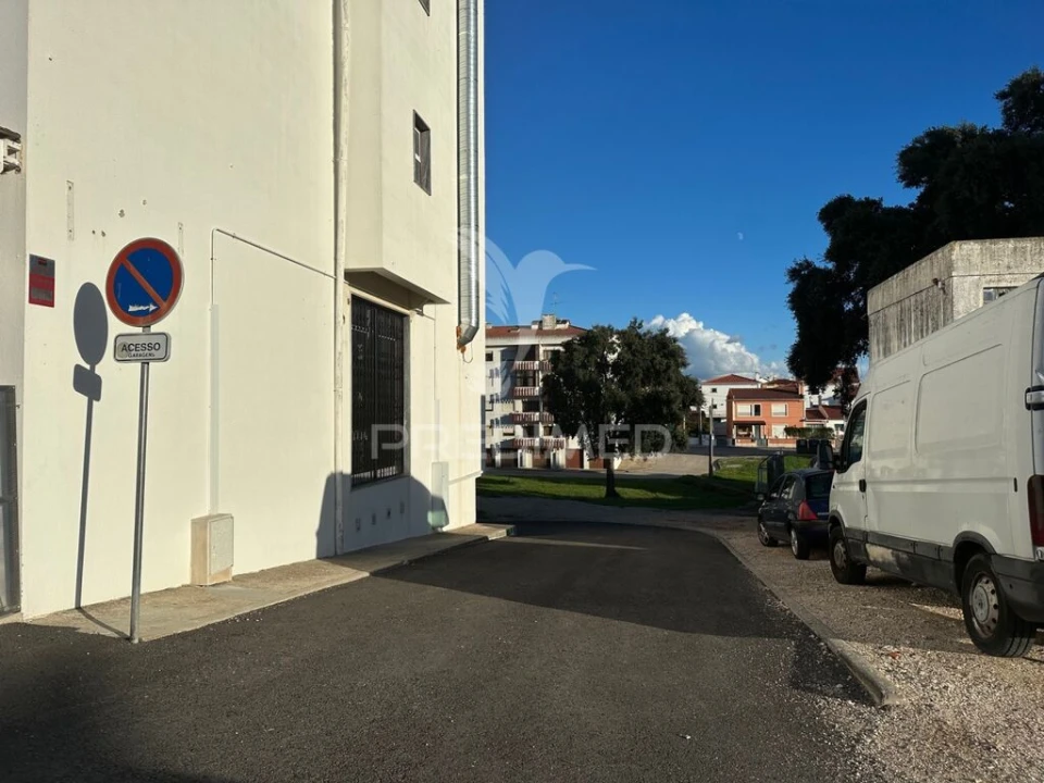 Loja para Venda em Achete, Azoia de Baixo e Póvoa de Santarém Foto 10