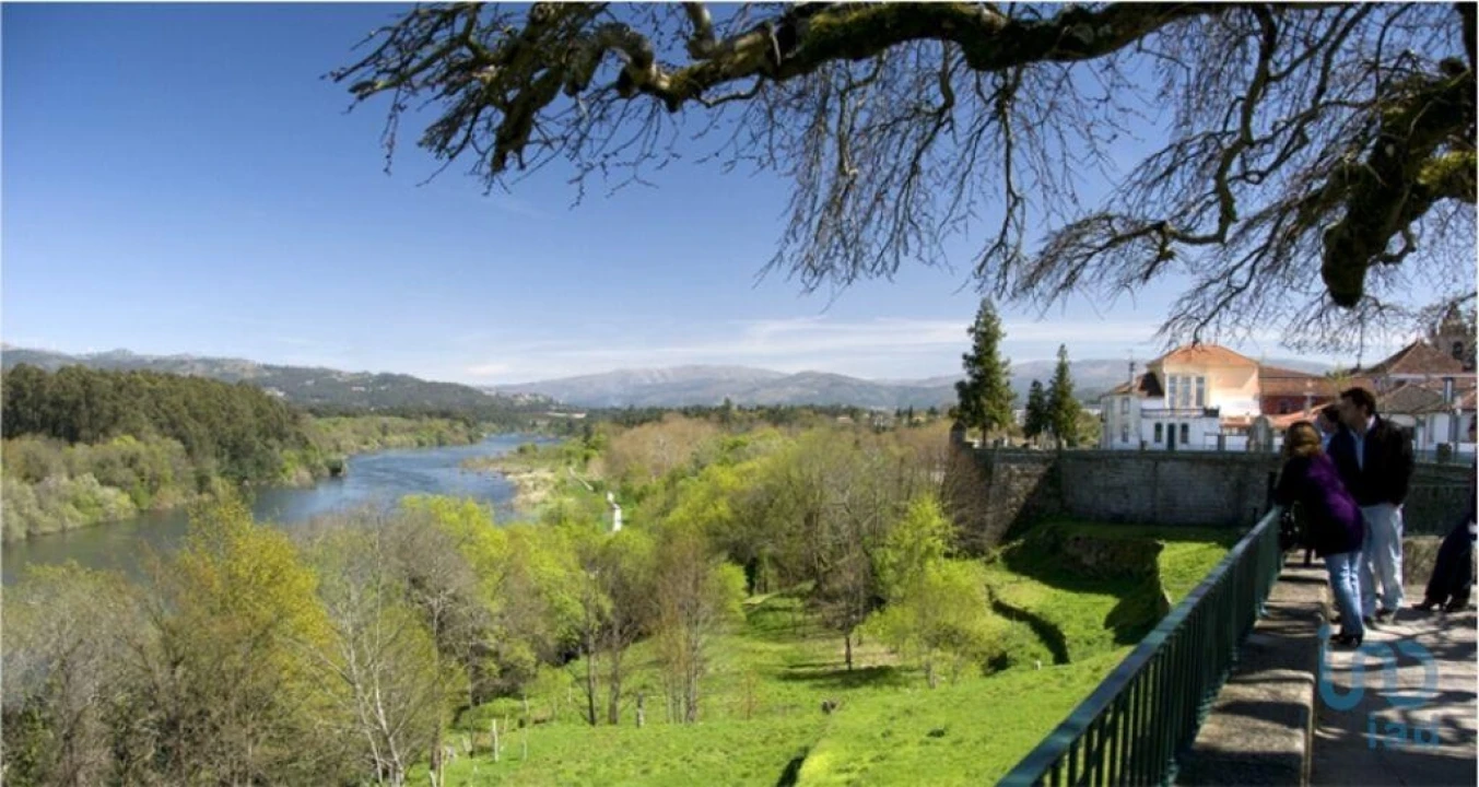 Apartamento para Venda em Mazedo e Cortes Foto 12