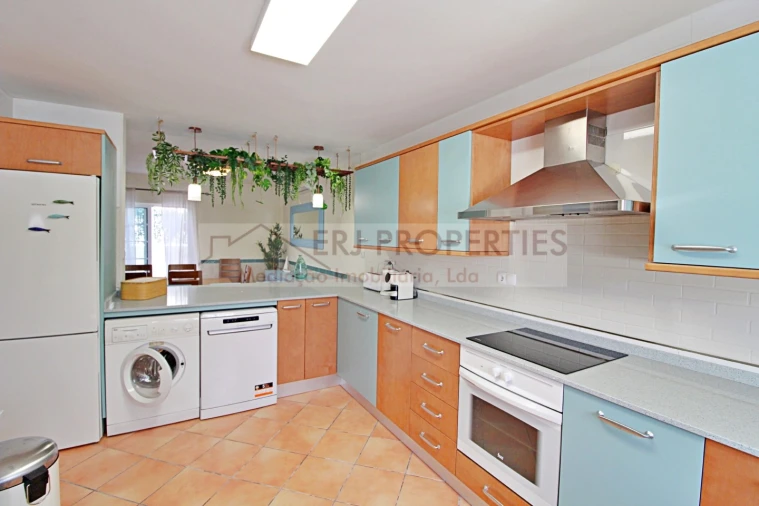 Moradia T4 para Venda em Altura Foto 6