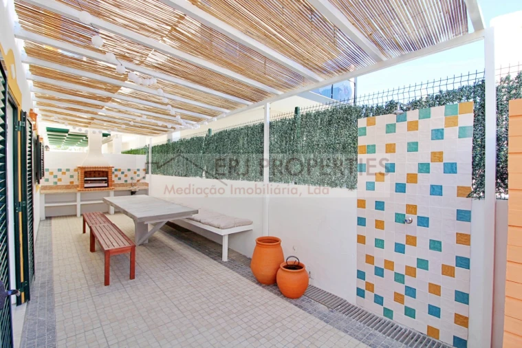 Moradia T4 para Venda em Altura Foto 14