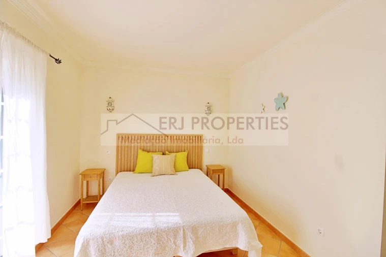 Moradia T4 para Venda em Altura Foto 22