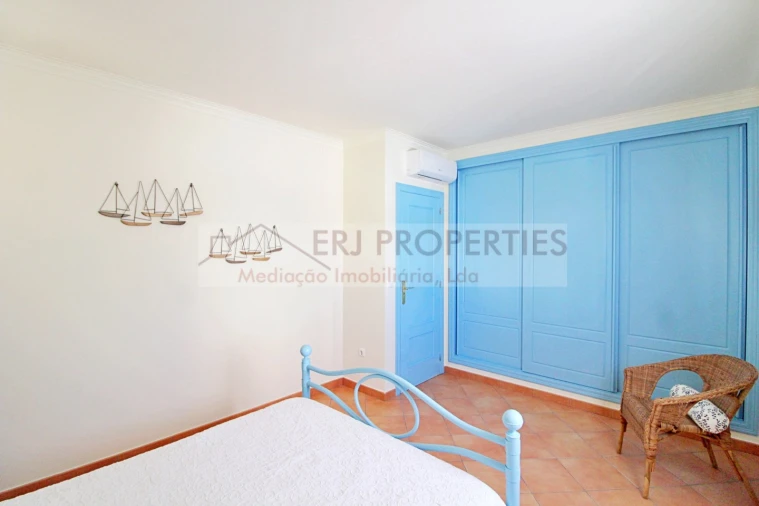 Moradia T4 para Venda em Altura Foto 27