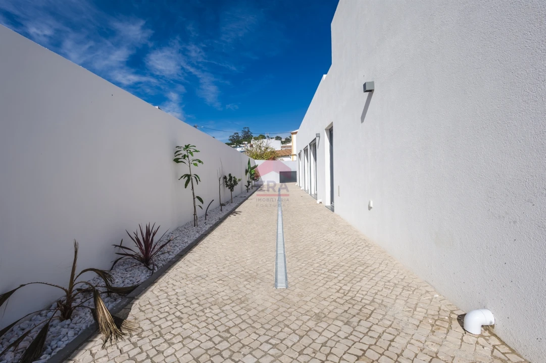 Moradia T3 para Venda em São Brás de Alportel Foto 18