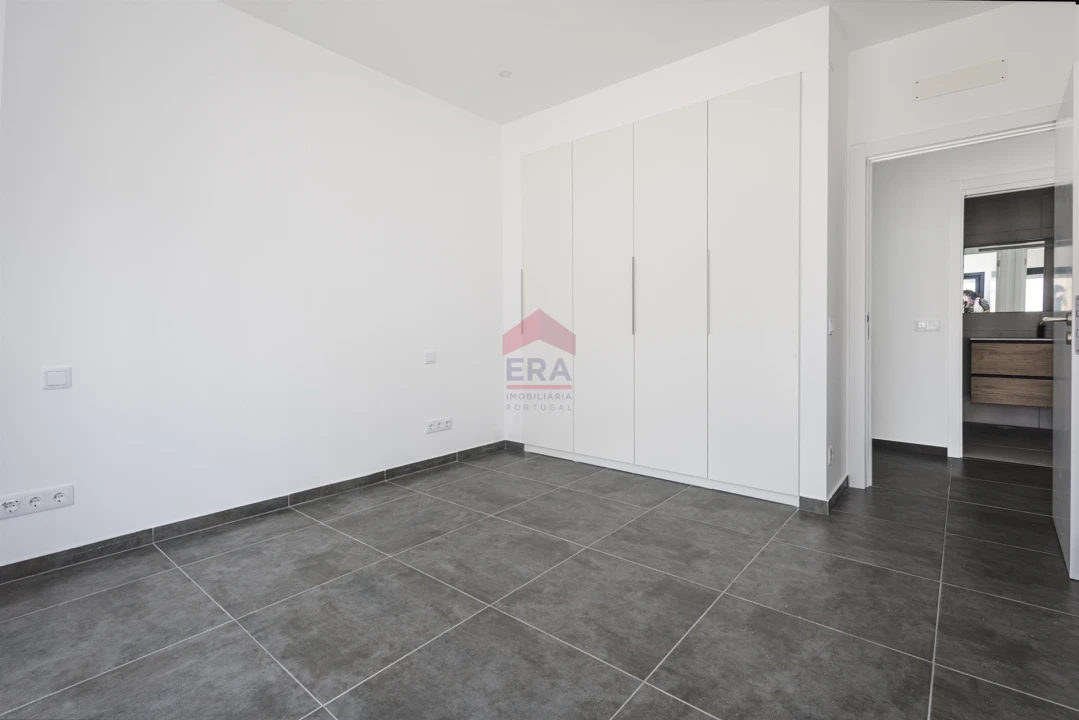Moradia T3 para Venda em São Brás de Alportel Foto 17