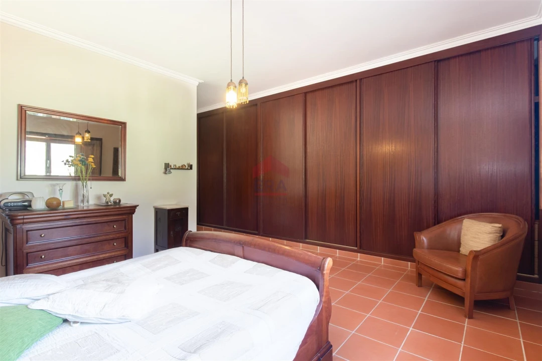 Moradia T4 para Venda em São Brás de Alportel Foto 11