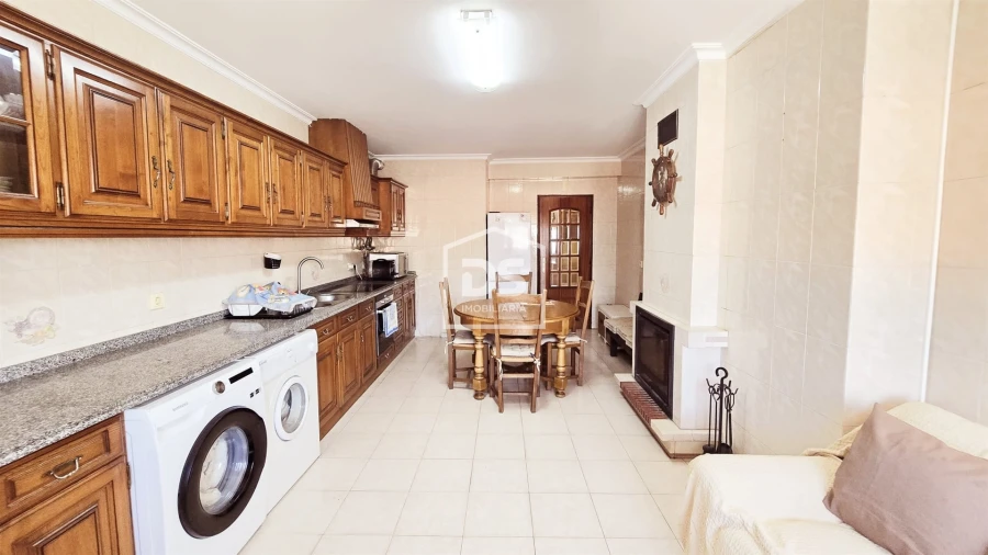 Apartamento T2 para Venda em Guarda Foto 3