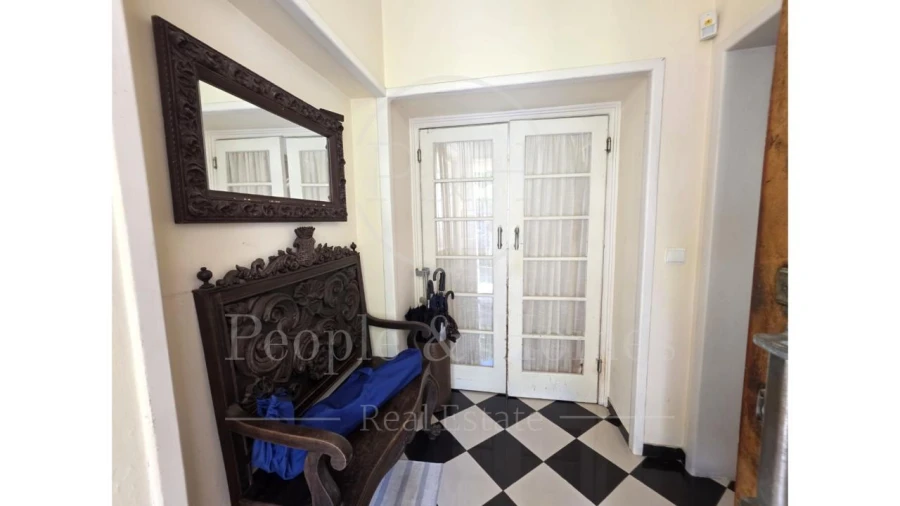 Moradia T7 para Venda em Areeiro Foto 13