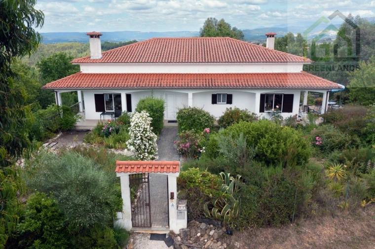 Quinta T4 para Venda em Côja e Barril de Alva Foto 2