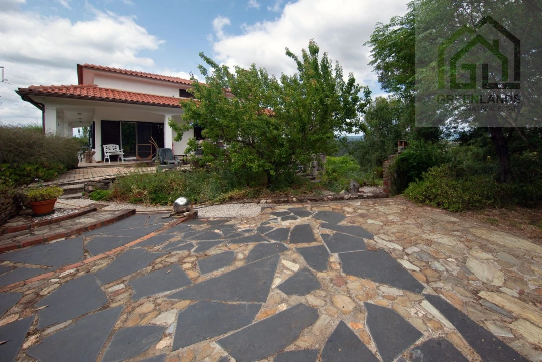 Quinta T4 para Venda em Côja e Barril de Alva Foto 13