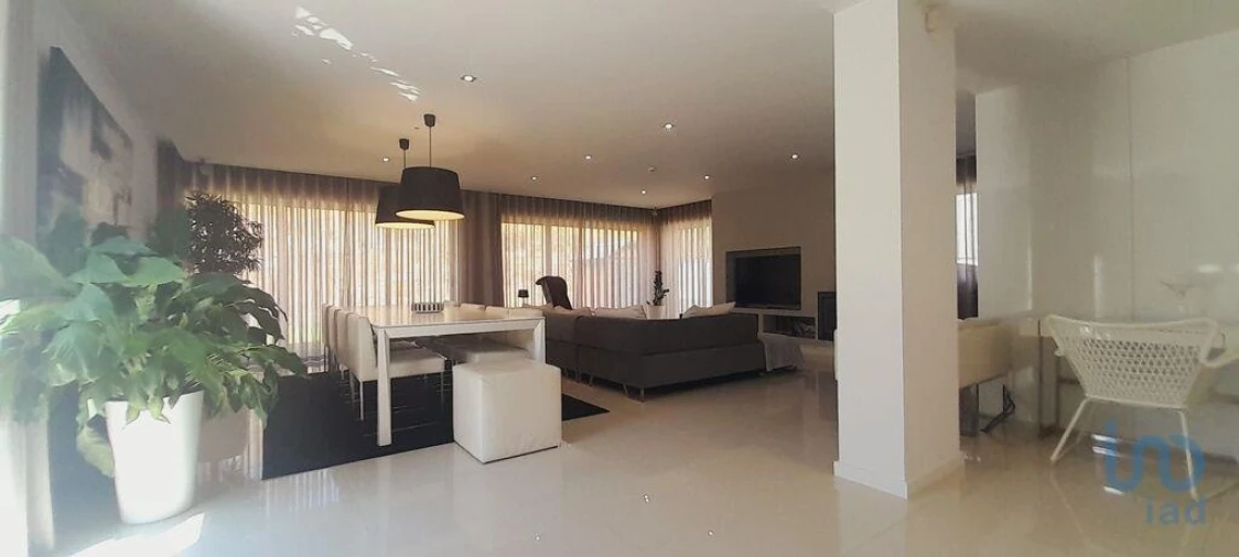 Moradia T3 para Venda em Grade e Carralcova Foto 7