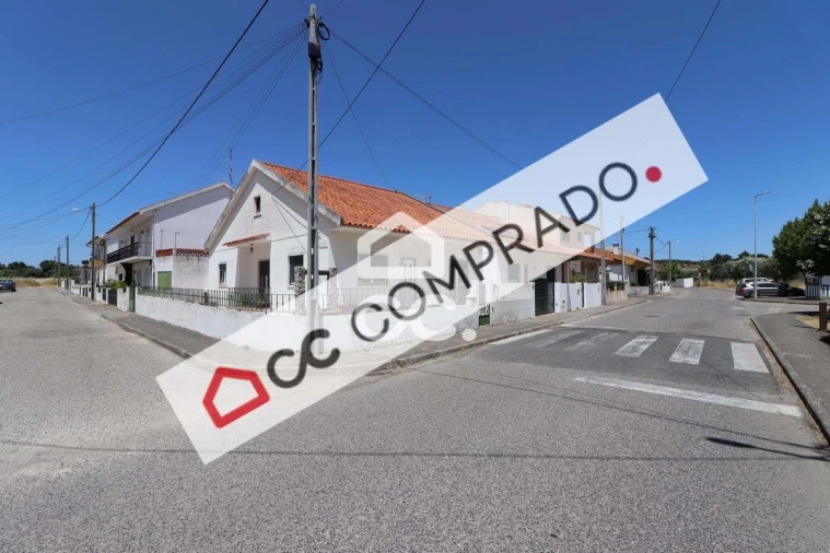 Moradia T3 para Venda em Vila Nova da Barquinha Foto 1