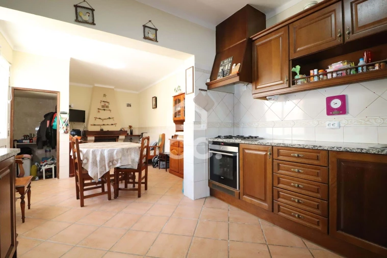 Moradia T3 para Venda em Vila Nova da Barquinha Foto 4