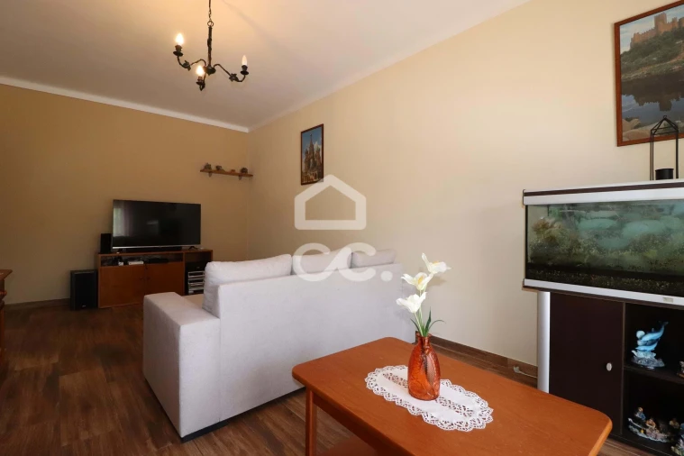 Moradia T3 para Venda em Vila Nova da Barquinha Foto 6