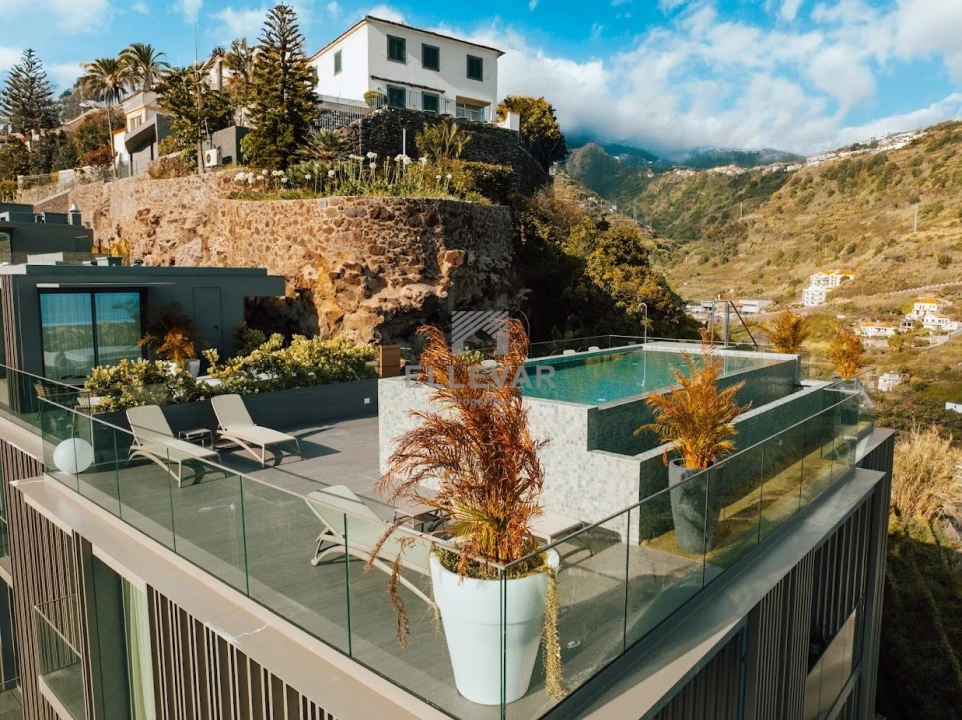 Apartamento T2 para Venda em Calheta Foto 2