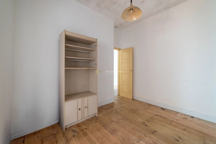 Moradia T3 para Venda em Marvila, Ribeira Santarém, São Salvador, São Nicolau Foto 5