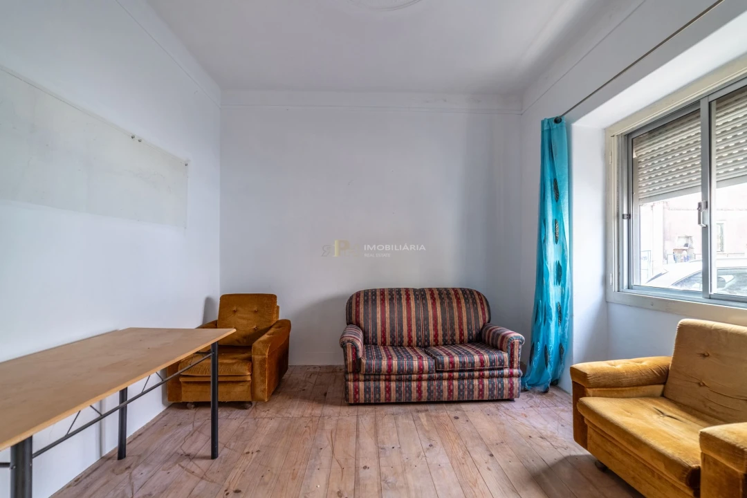 Moradia T3 para Venda em Marvila, Ribeira Santarém, São Salvador, São Nicolau Foto 1