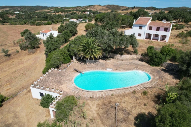 Quinta T6 para Venda em Lagos (São Sebastião e Santa Maria) Foto 1