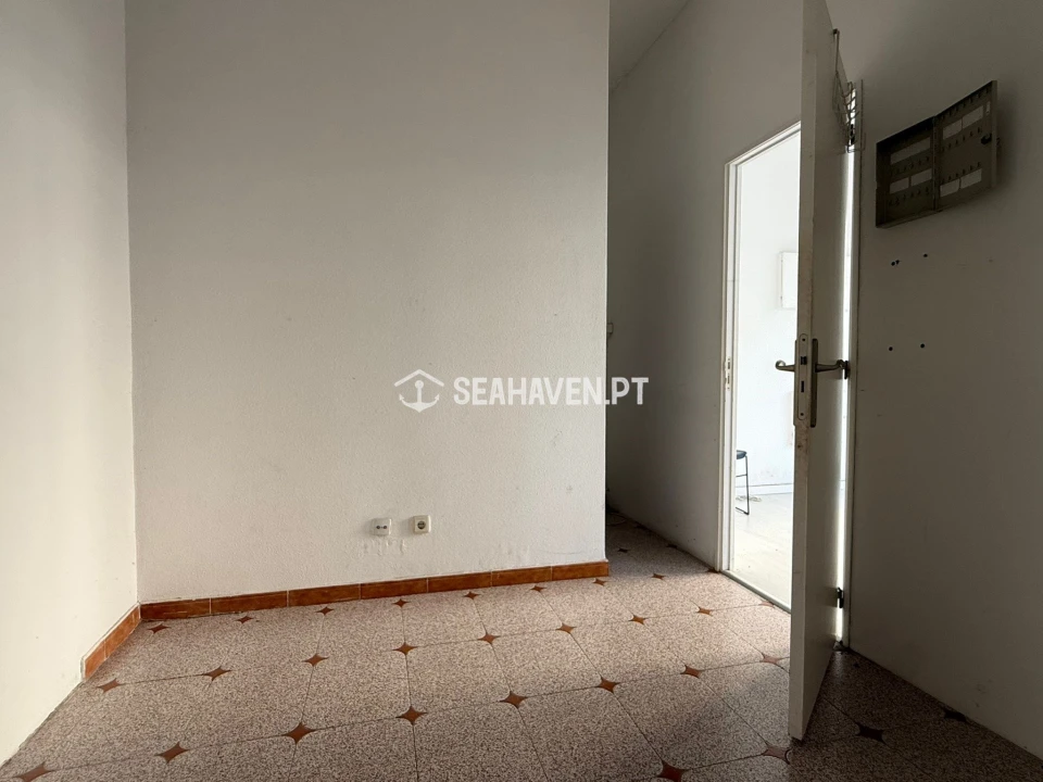 Negócio para Arrendamento em Quarteira Foto 4