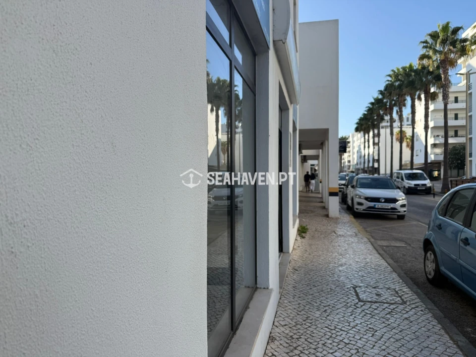 Negócio para Arrendamento em Quarteira Foto 6