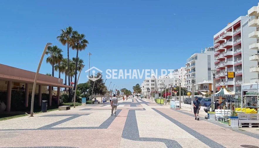 Negócio para Arrendamento em Quarteira Foto 13