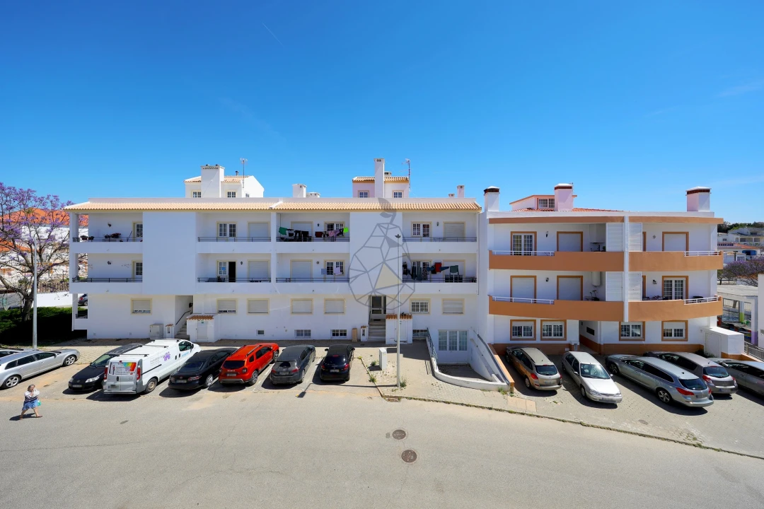 Apartamento T2 para Venda em Estômbar e Parchal Foto 10