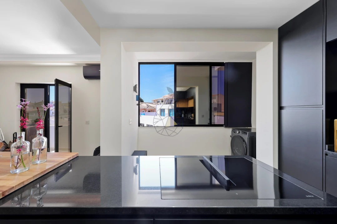 Apartamento T2 para Venda em Estômbar e Parchal Foto 32