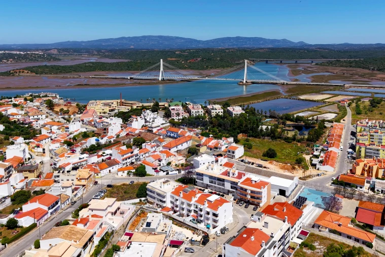 Apartamento T2 para Venda em Estômbar e Parchal Foto 6