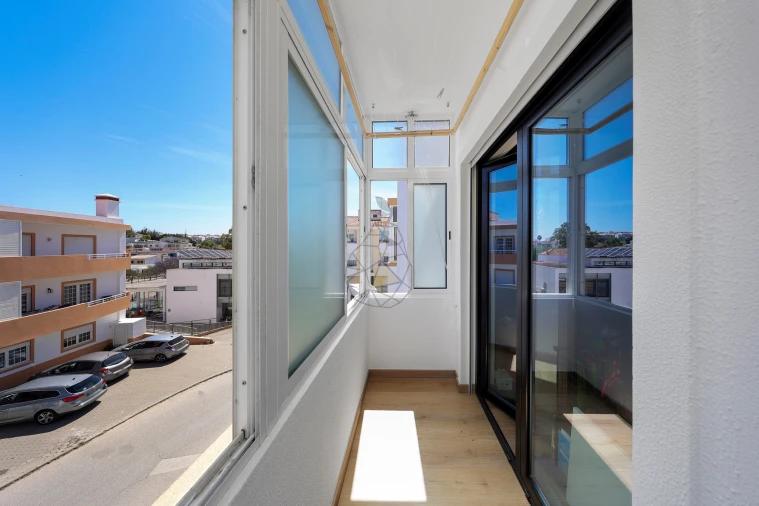 Apartamento T2 para Venda em Estômbar e Parchal Foto 12