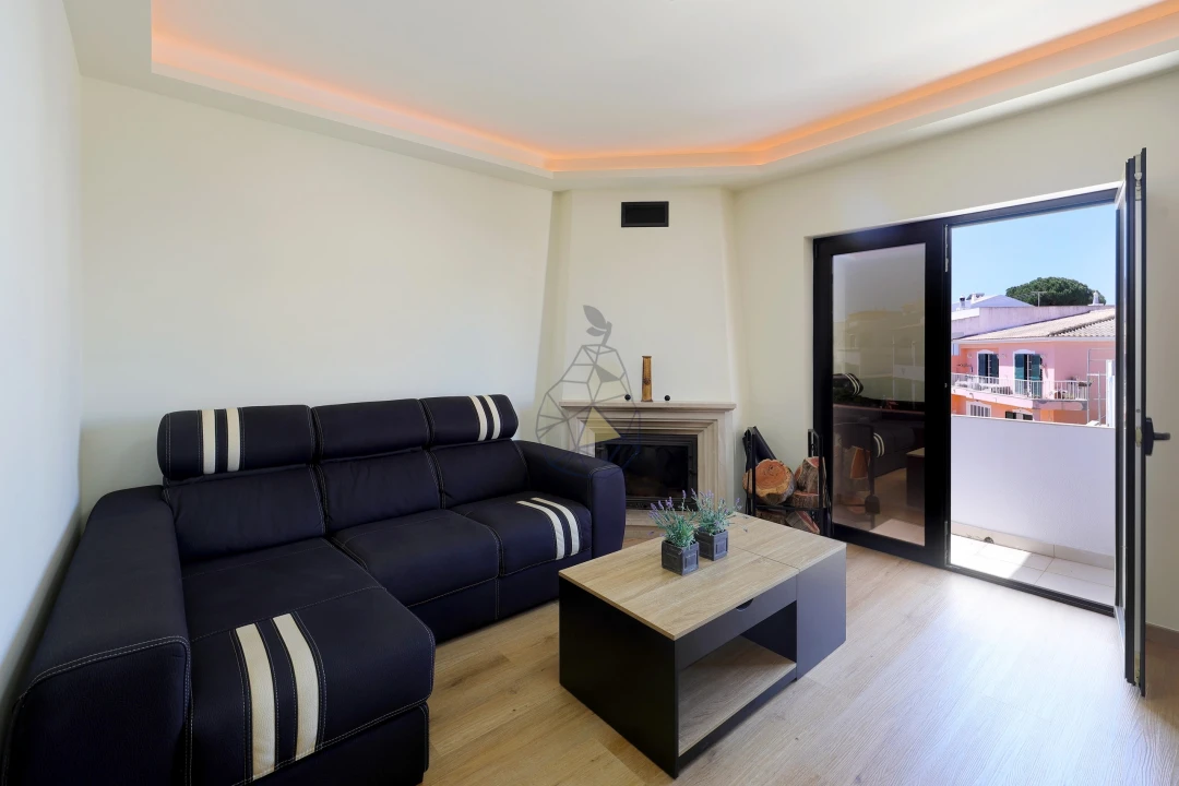 Apartamento T2 para Venda em Estômbar e Parchal Foto 24