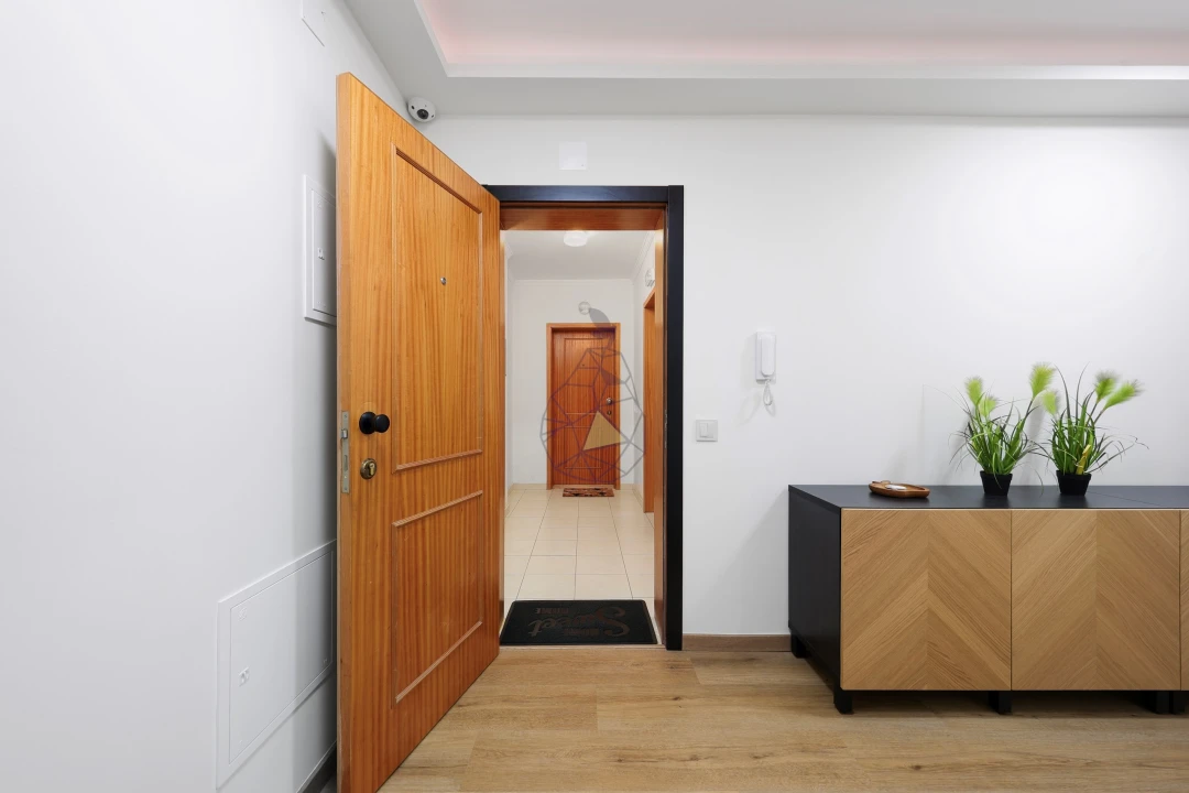 Apartamento T2 para Venda em Estômbar e Parchal Foto 41