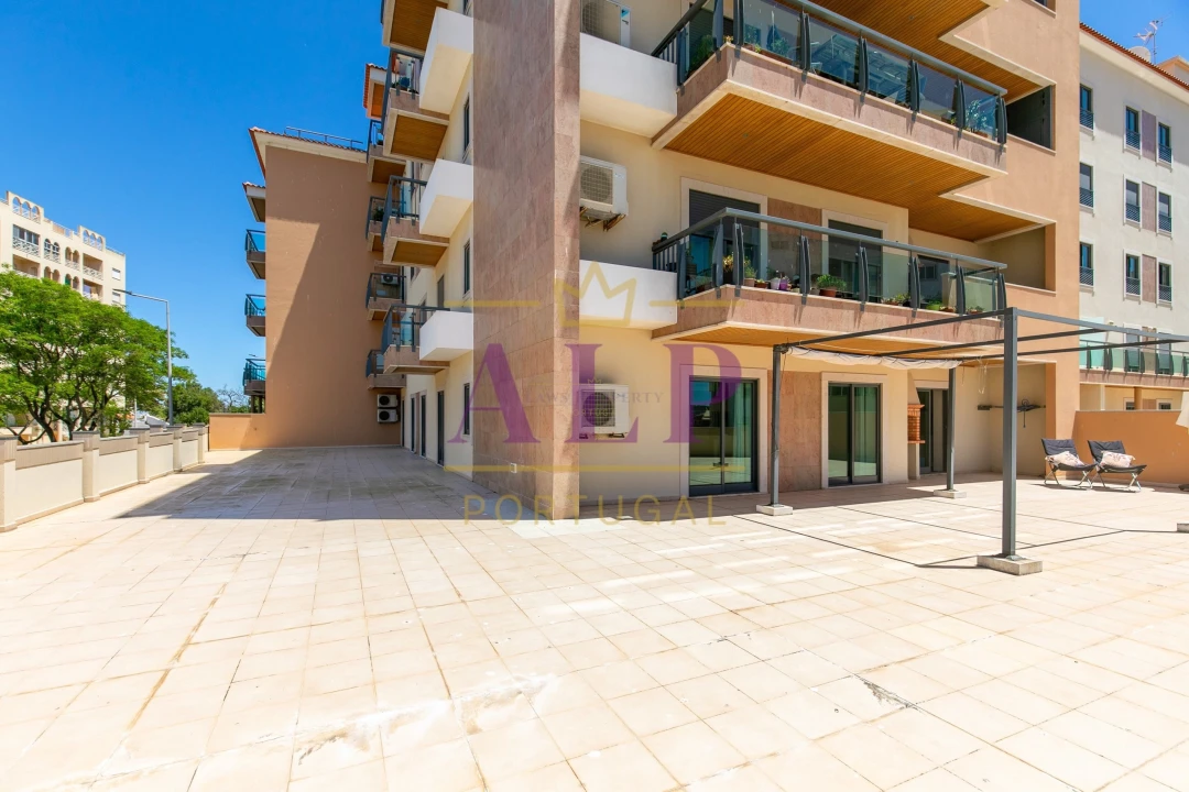 Apartamento T4 para Venda em Lagos (São Sebastião e Santa Maria) Foto 2