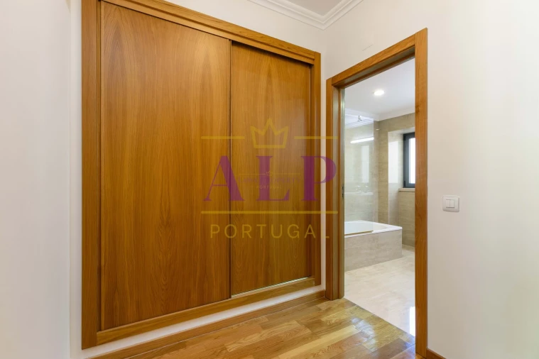 Apartamento T4 para Venda em Lagos (São Sebastião e Santa Maria) Foto 31