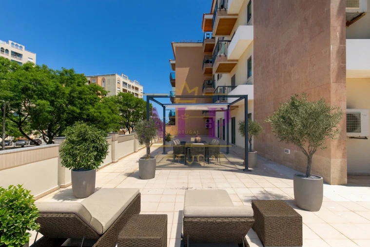 Apartamento T4 para Venda em Lagos (São Sebastião e Santa Maria) Foto 1