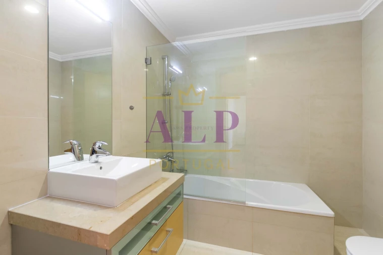 Apartamento T4 para Venda em Lagos (São Sebastião e Santa Maria) Foto 26