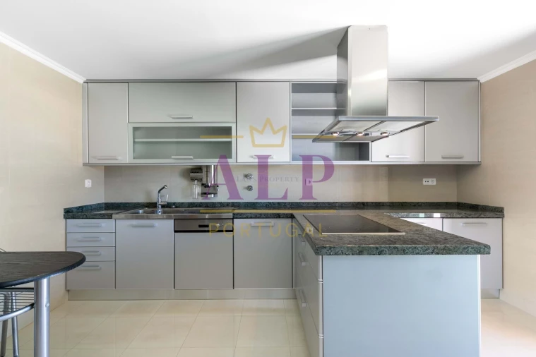 Apartamento T4 para Venda em Lagos (São Sebastião e Santa Maria) Foto 15