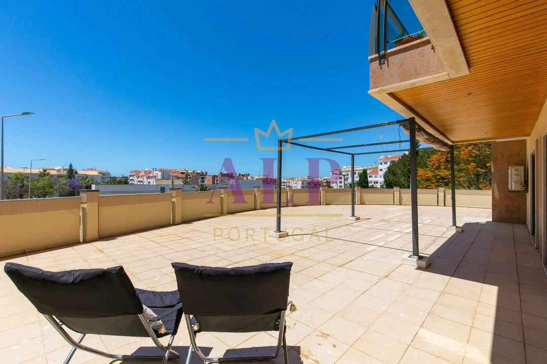 Apartamento T4 para Venda em Lagos (São Sebastião e Santa Maria) Foto 35