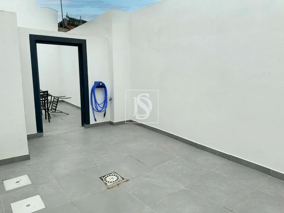 Moradia T2 para Venda em Maia Foto 8