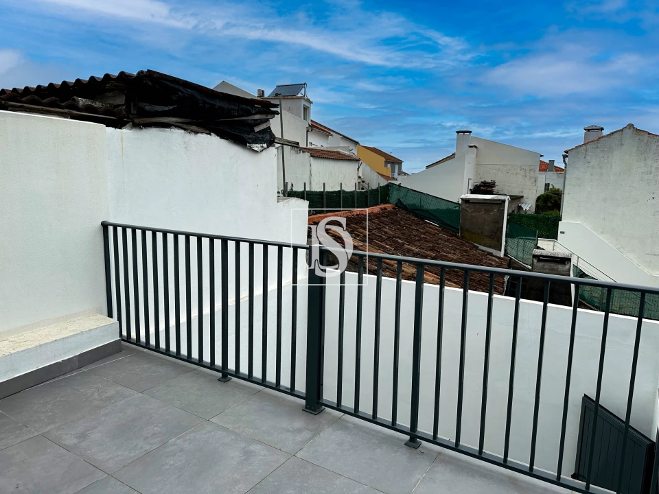 Moradia T2 para Venda em Maia Foto 14