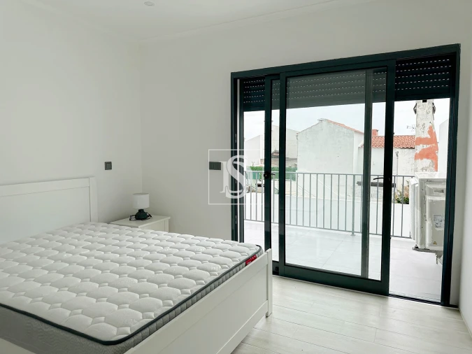 Moradia T2 para Venda em Maia Foto 11