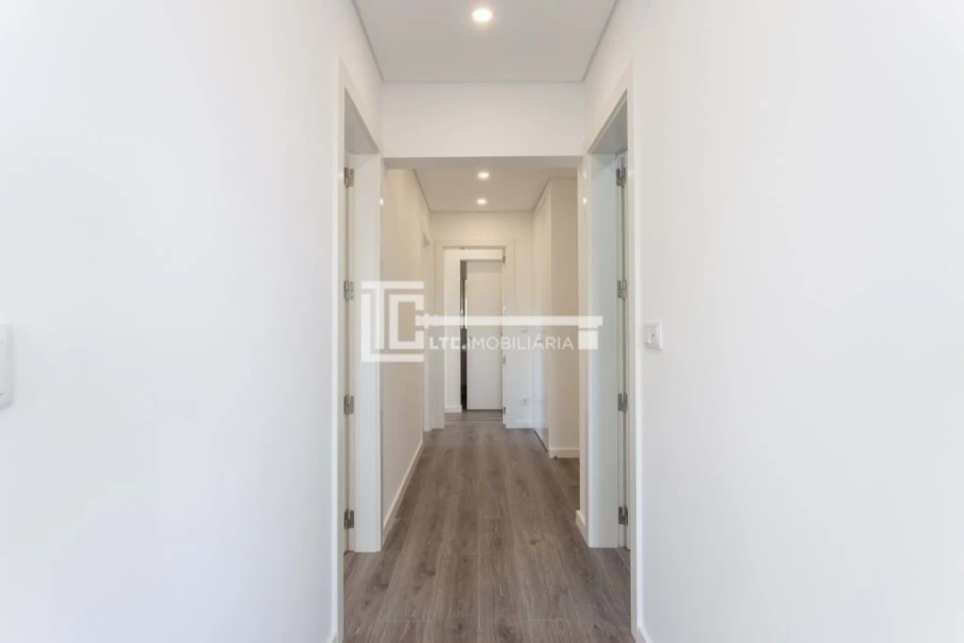 Apartamento T2 para Venda em Olivais Foto 12