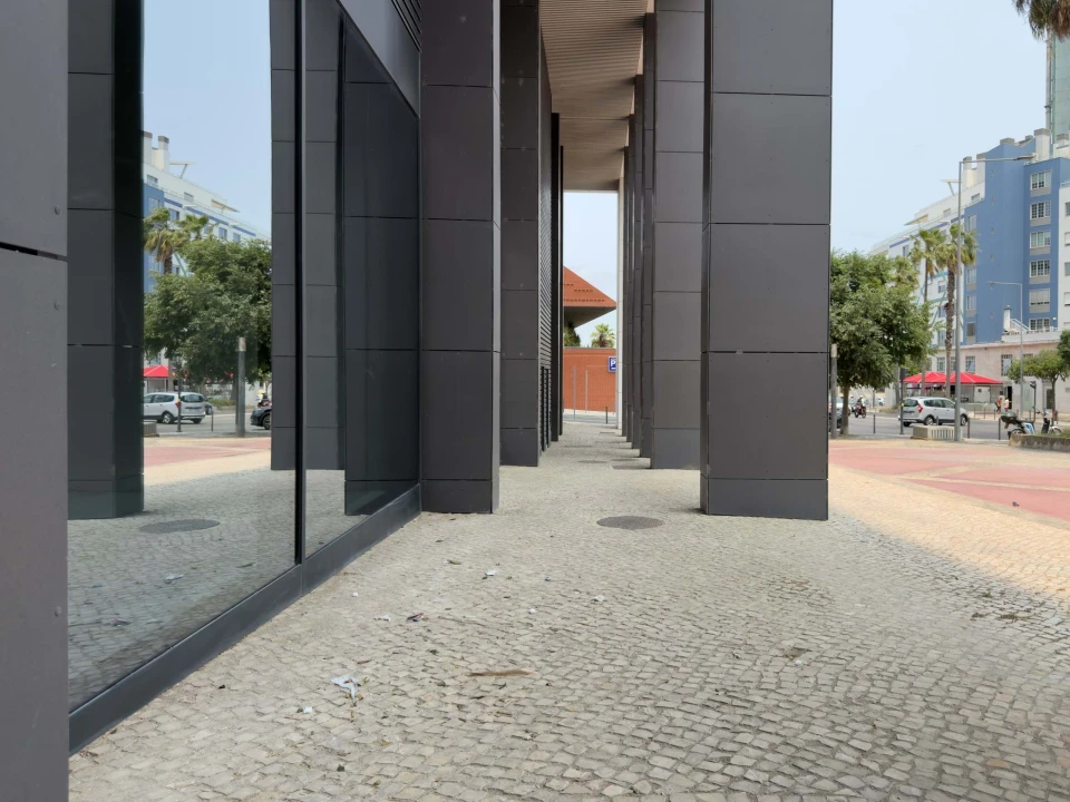 Negócio para Venda em Parque das Nações Foto 1