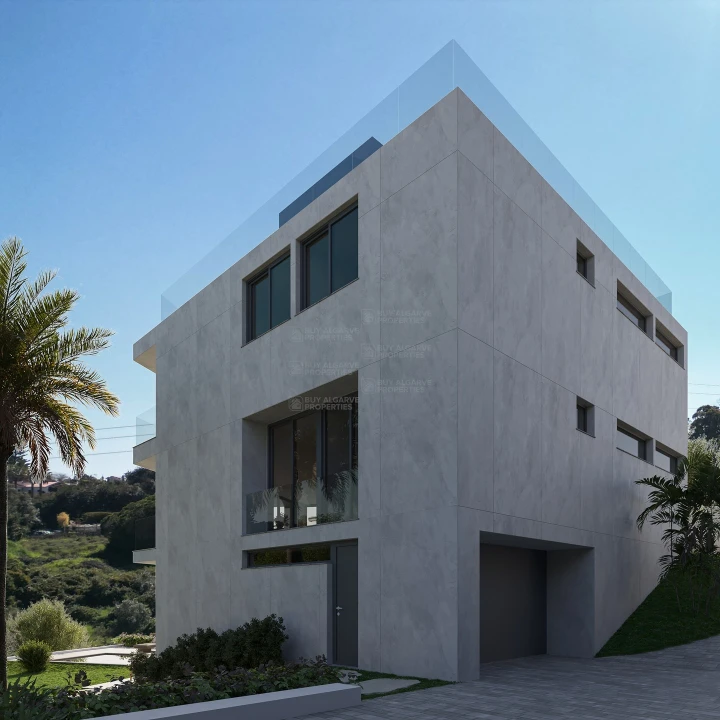 Moradia T4 para Venda em Armação de Pera Foto 9