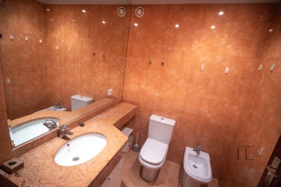 Apartamento T4 para Venda em Mafamude e Vilar do Paraíso