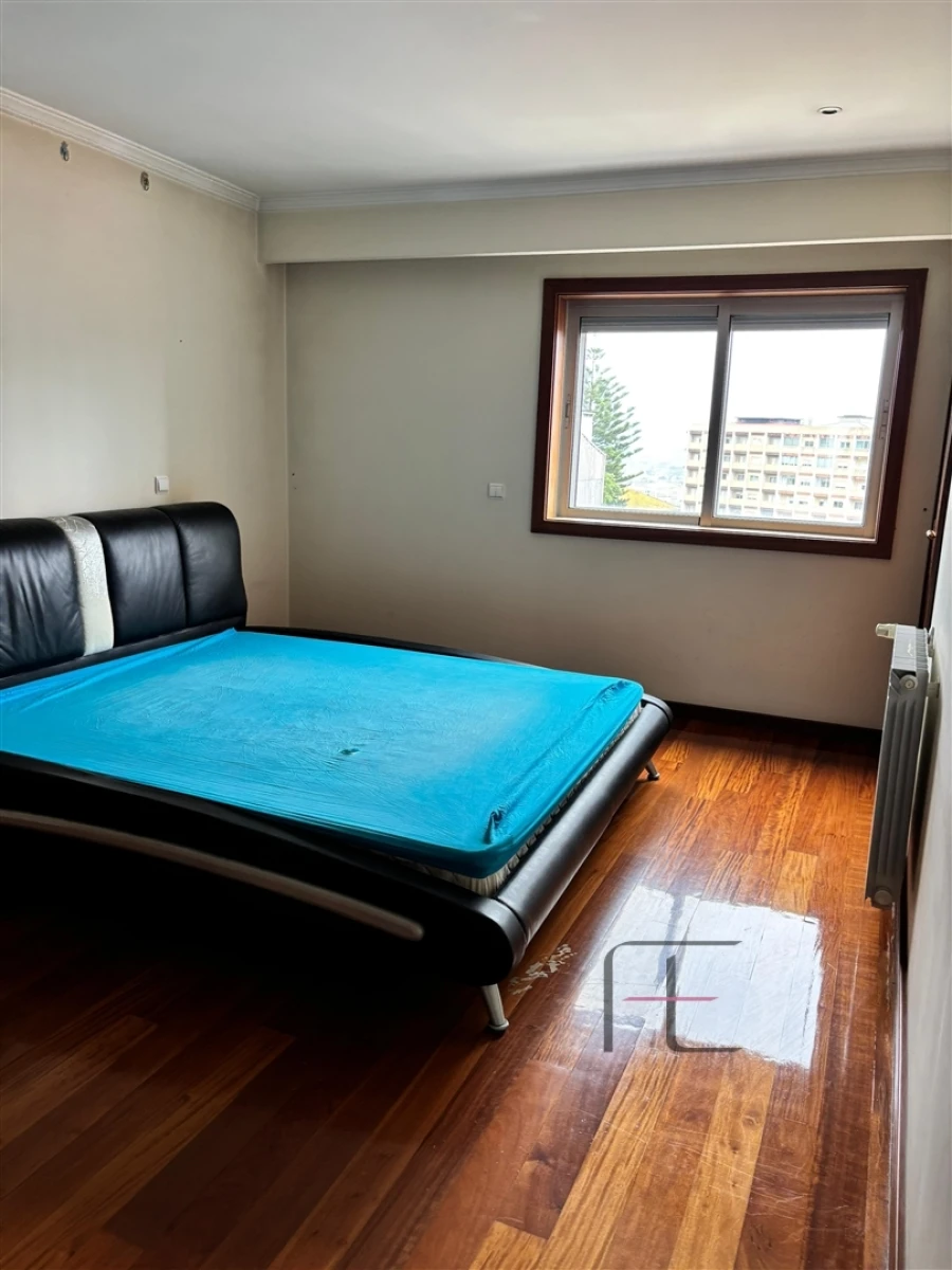 Apartamento T4 para Venda em Mafamude e Vilar do Paraíso Foto 29