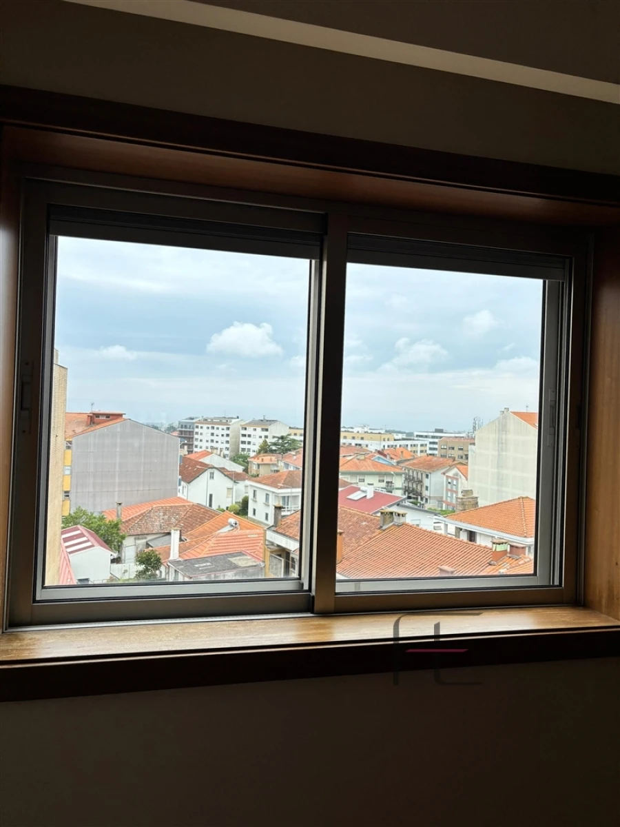 Apartamento T4 para Venda em Mafamude e Vilar do Paraíso Foto 23