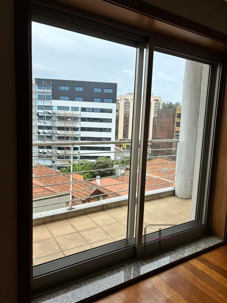 Apartamento T4 para Venda em Mafamude e Vilar do Paraíso Foto 19